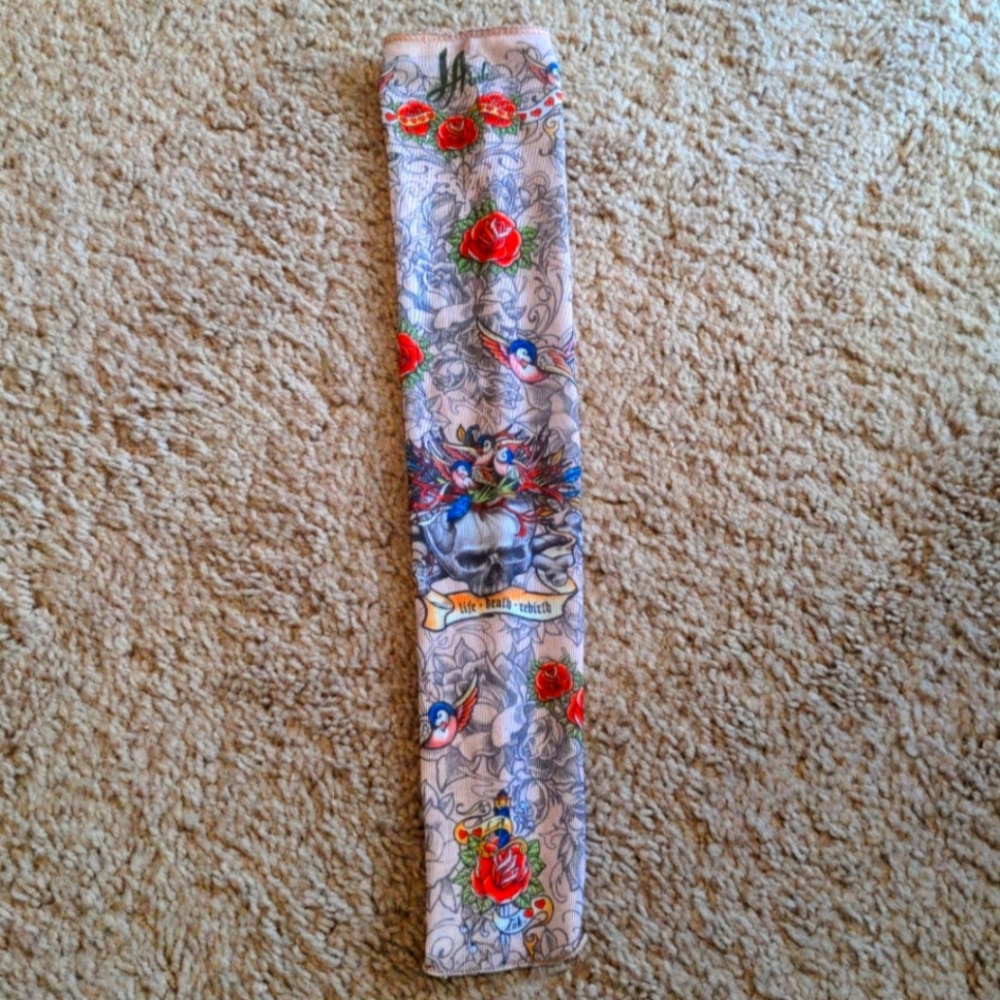 Fake tattoo sleeve